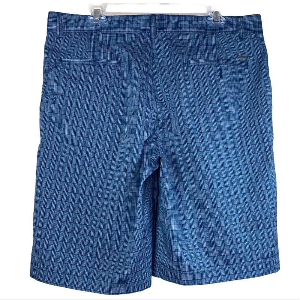 greg Norman for Tasso Elba Golf Shorts - Picture 4 of 6